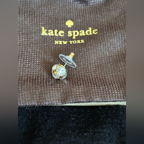 Lady Marmalade Stud Earrings - Picture 4 of 7